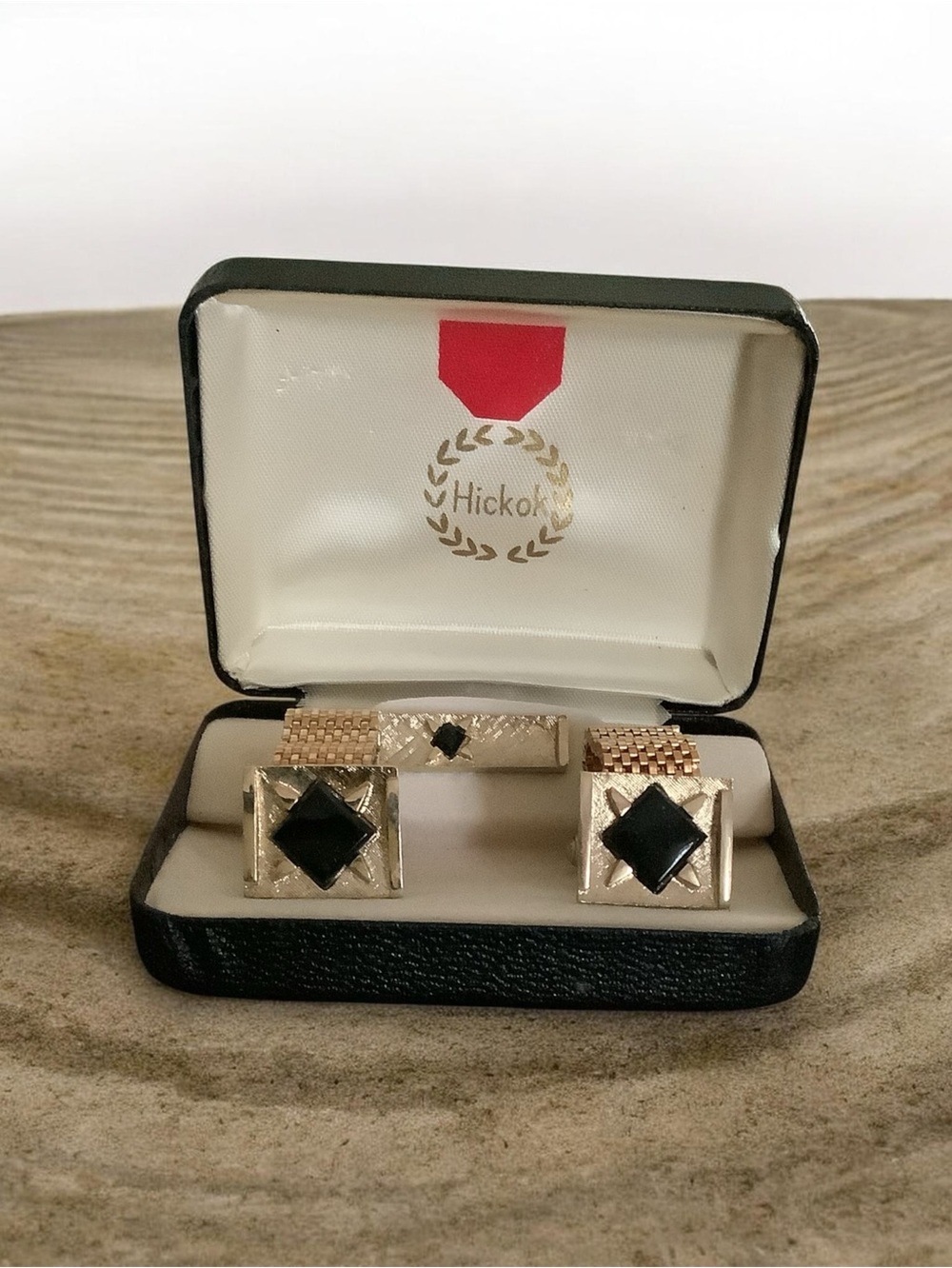BNIB Vintage Hickok Gold-Tone Cufflink & Tie Clip Set with Black Onyx Accents